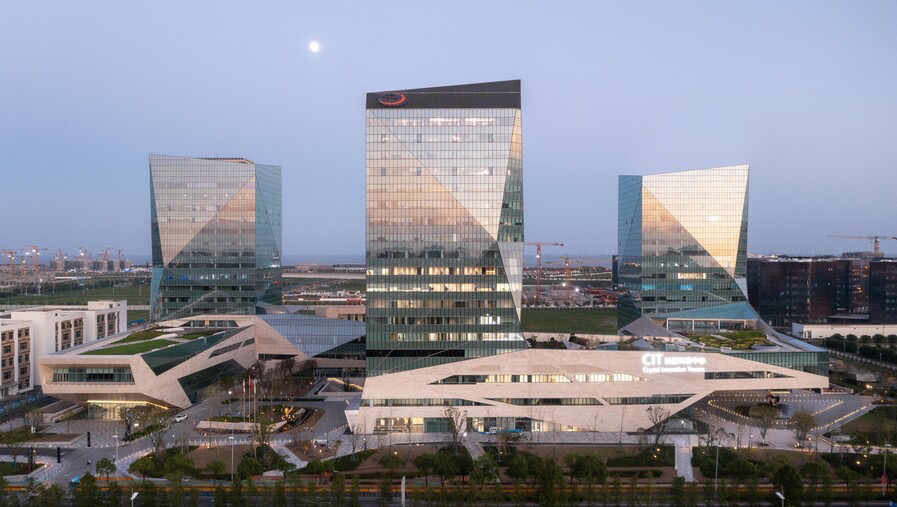 部分指標(biāo)接近香港、新加坡！臨港四項(xiàng)指標(biāo)國(guó)際領(lǐng)先